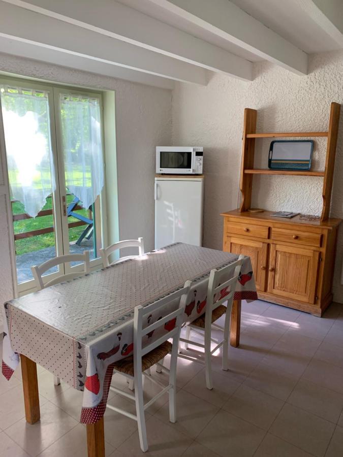 Camping Le Saillet Lestelle-Bétharram Eksteriør bilde