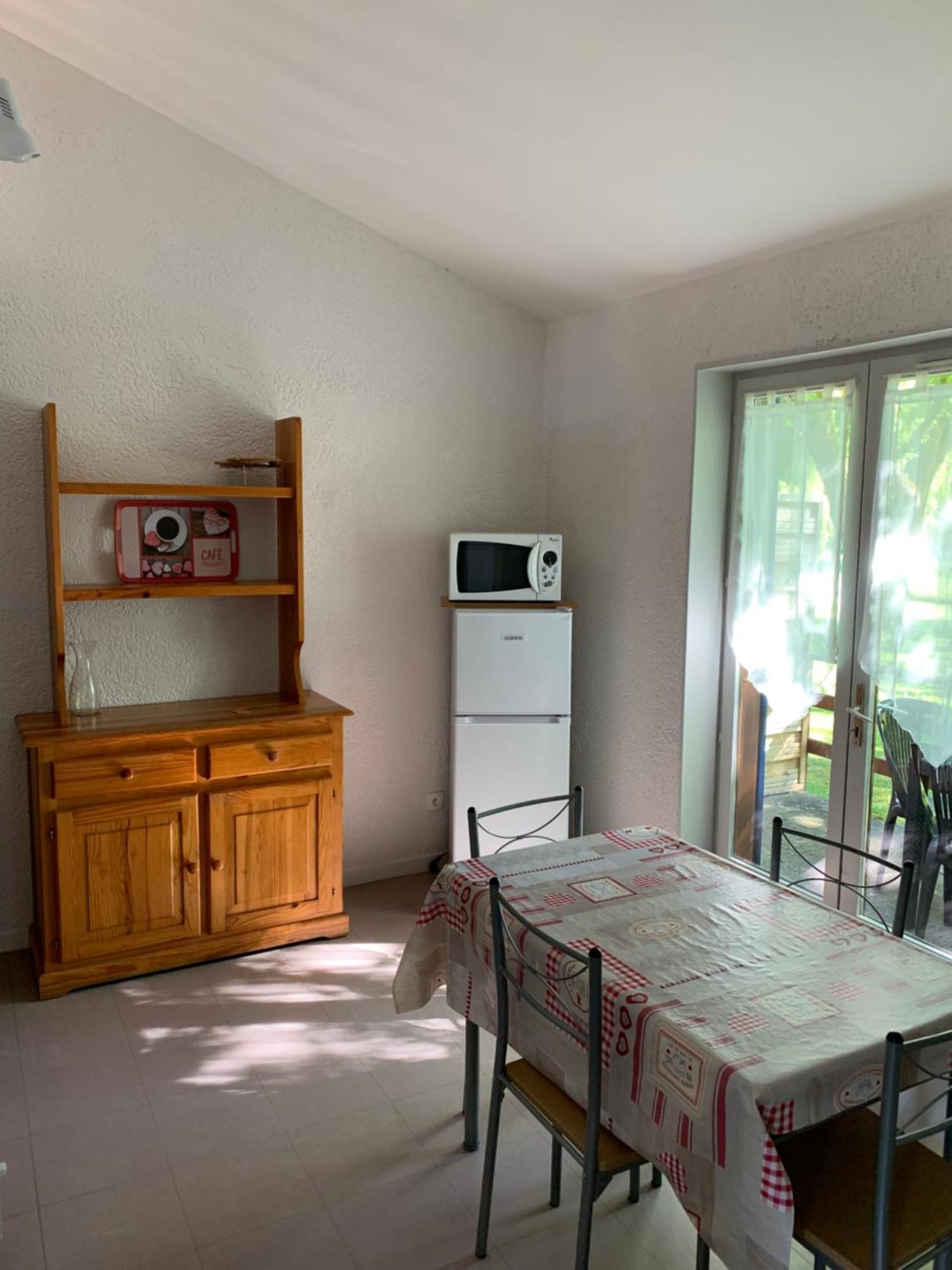 Camping Le Saillet Lestelle-Bétharram Rom bilde